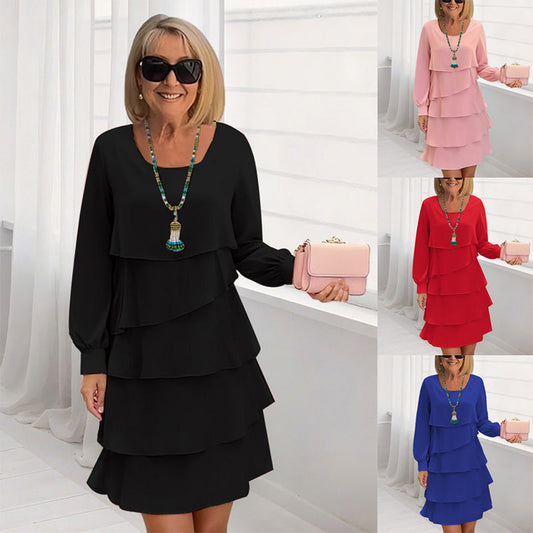 Damska sukienka z długimi rękawami i koronkową falbaną, warstwowa konstrukcja