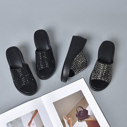 👣【EU35-43】2025 Błyszczące sandały damskie na koturnie